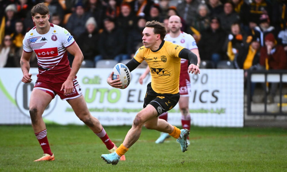 Castleford Tigers star shares emotional message after season-ending injury