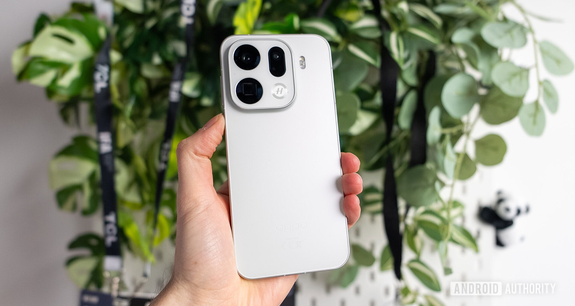 OPPO Find X9 Pro in hand