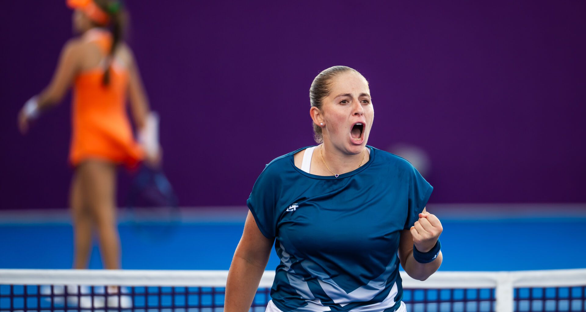 Ostapenko ends Osorio winning streak, moves into fourth Doha quarterfinal - WTA Tennis