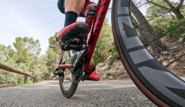 Favero Doubles Power Meter Pedal Battery Life via Firmware Update