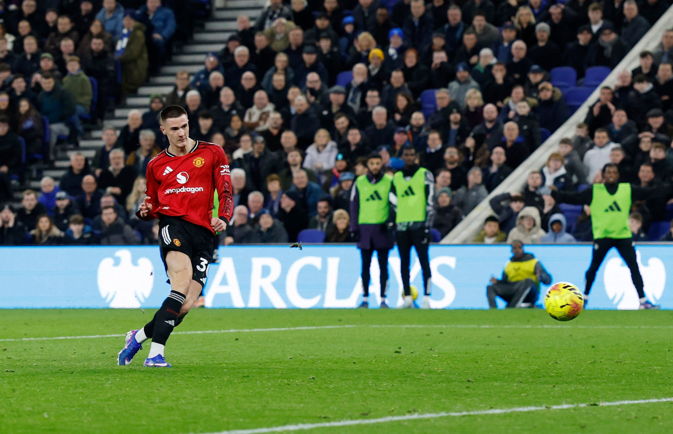 Cunha and Mbeumo combined to set up Sesko on the break