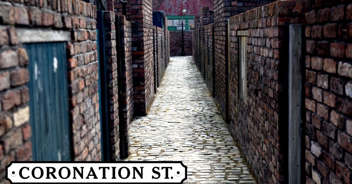 Emmerdale star joins Coronation Street and takes us behind the scenes | Soaps