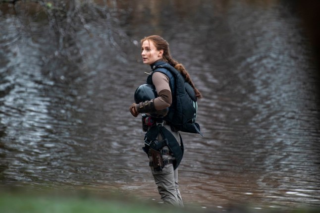 6 February 2026 - EXCLUSIVE. SOPHIE'S BIG RAID! Sophie Turner was spotted for the first time stepping into the role of legendary adventurer Lara Croft as filming got underway on the new Tomb Raider. The actress made a dramatic entrance, parachuting onto a beach during the opening scenes, while cameras rolled on location in Surrey, UK. But it wasn't quite Hollywood sunshine, as Turner was seen battling the British weather with rain pouring down over the set, soaking the cast and crew as filming continued regardless. The reboot is penned by Phoebe Waller-Bridge, with the action-packed scenes offering the first tantalising glimpse of Sophie's take on the iconic video-game heroine. Credit: CLICK NEWS AND MEDIA Ref: Dandef **Exclusive to CLICK NEWS AND MEDIA** CLICK NEWS AND MEDIA - PICTURES@CLICKNEWSANDMEDIA.COM - 07774 321240 -