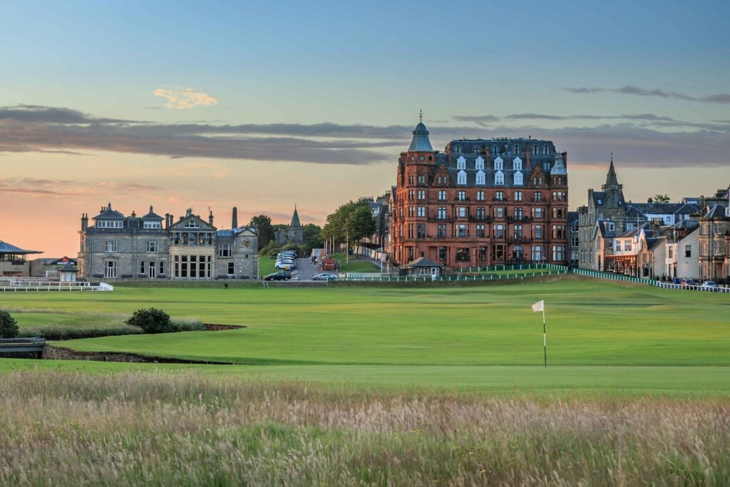St Andrews Old Course - Scotland best opening hole