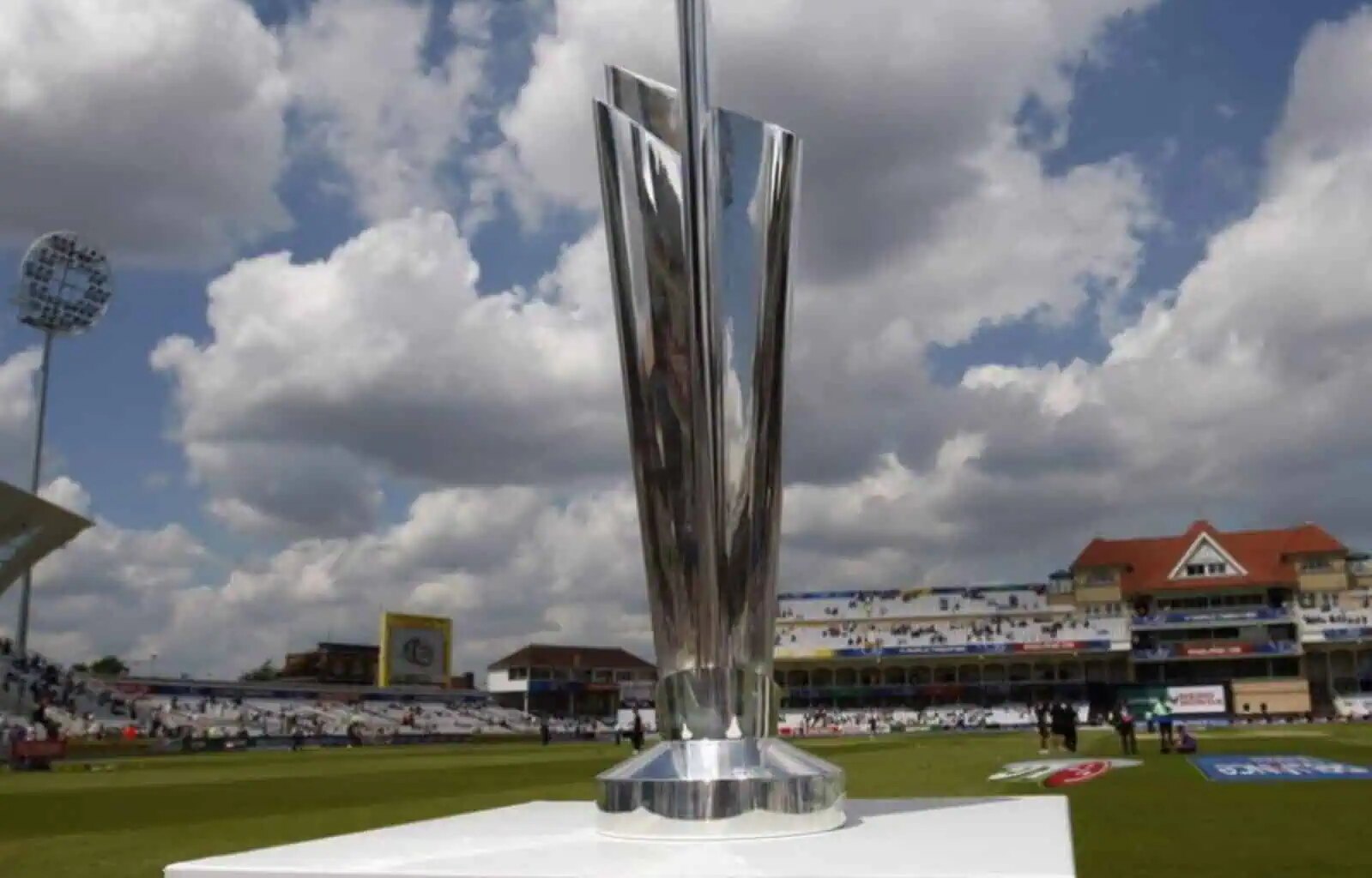 India, Pakistan, England Escape Close Fights!