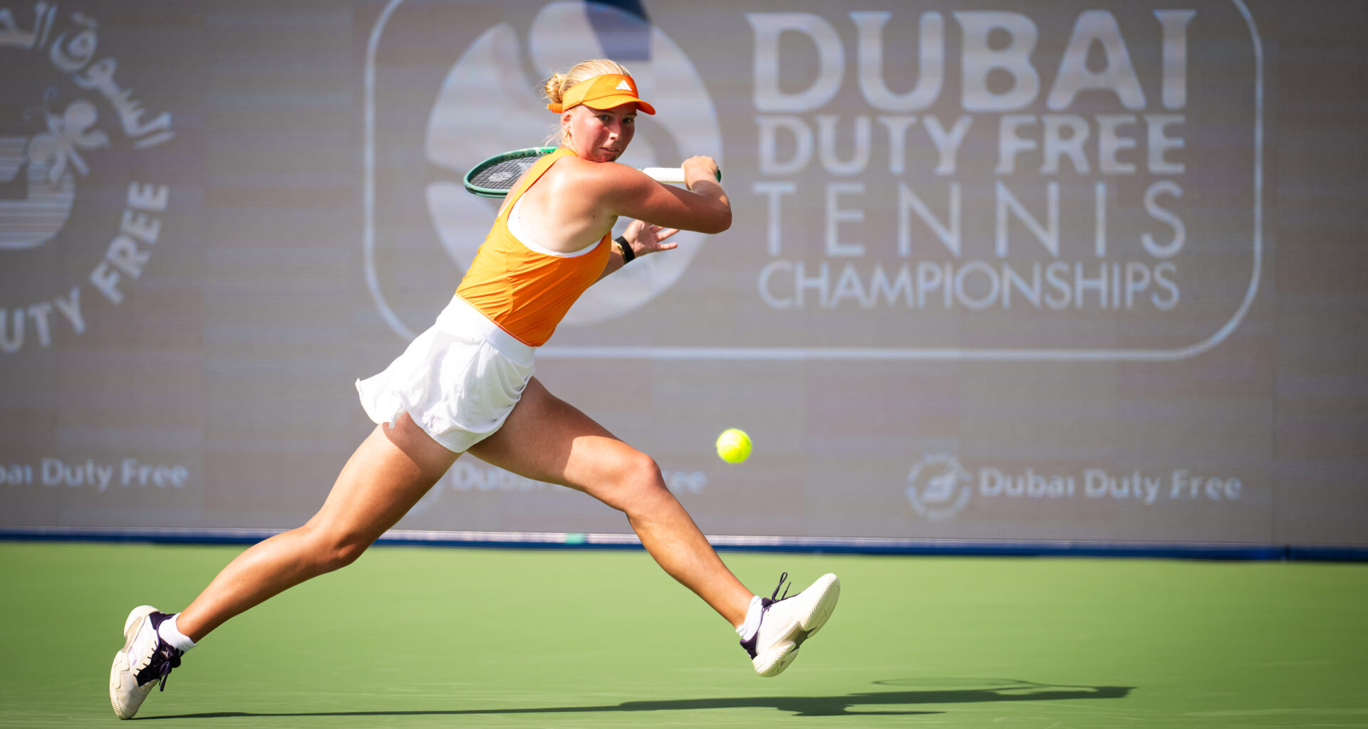 Tauson tops Linette in Dubai to reach third WTA 1000 quarterfinal - WTA Tennis