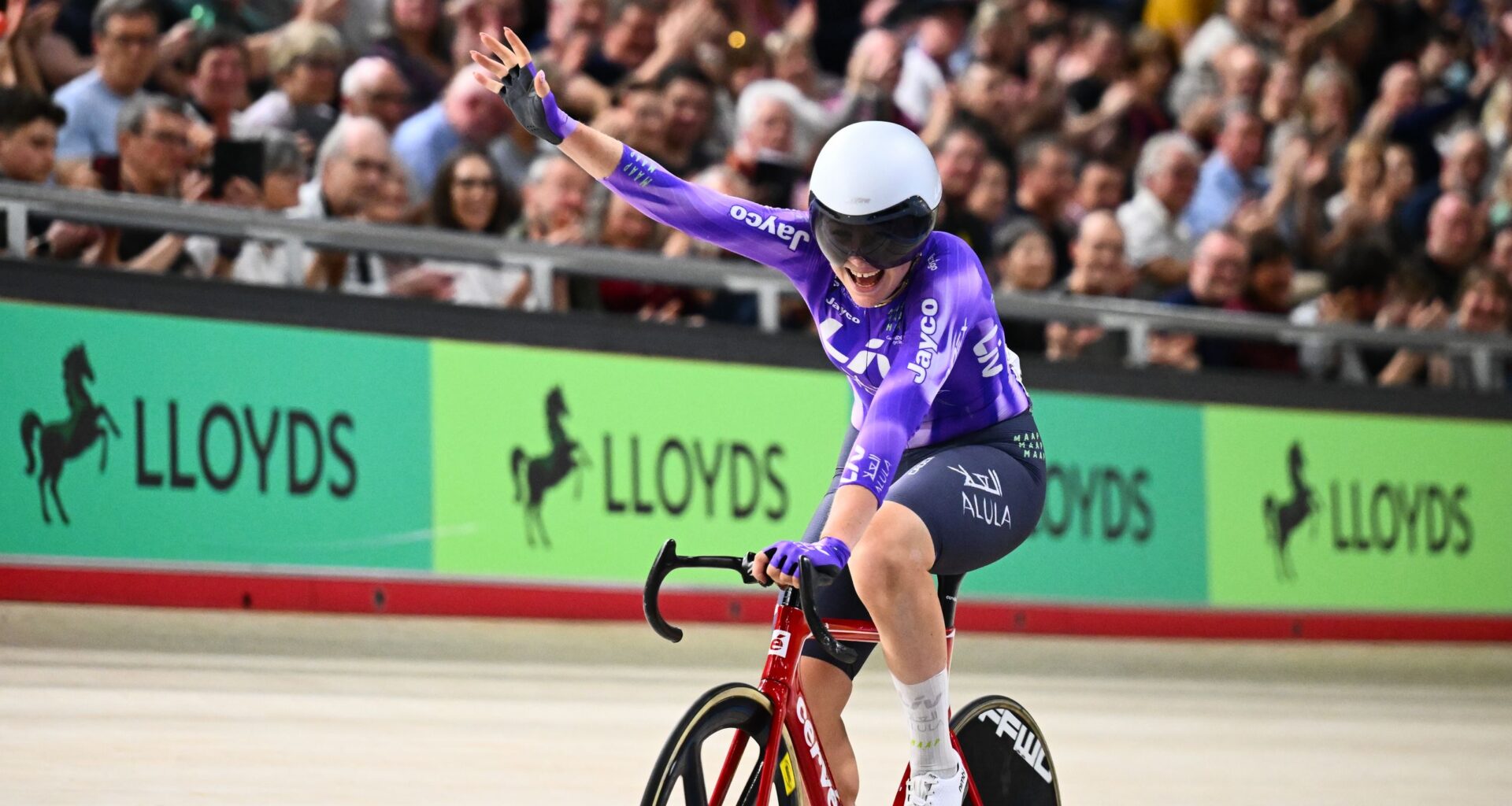 'It means the world' – Teenager Erin Boothman pulls off shock victory against Olympians at British Track Championships