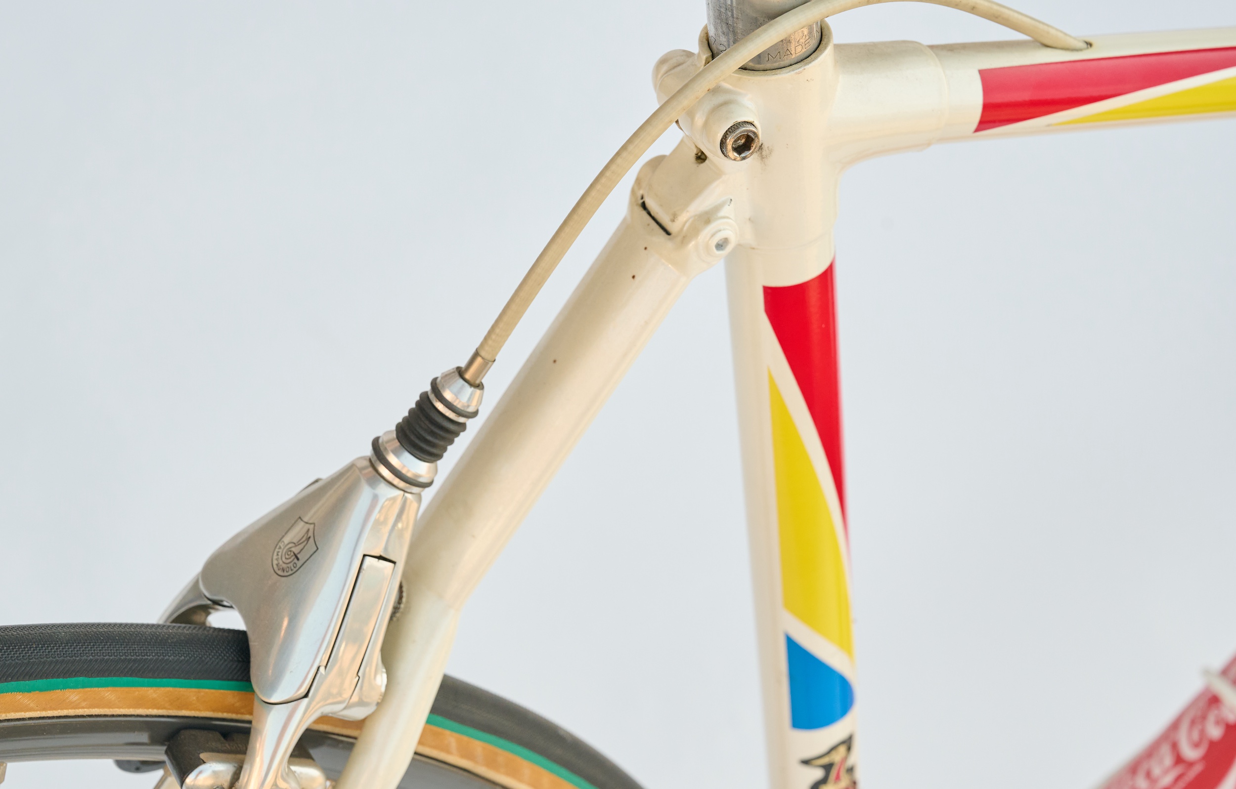 Laurent Fignon 1980s Raleigh race bike Campag Delta brakes.jpg