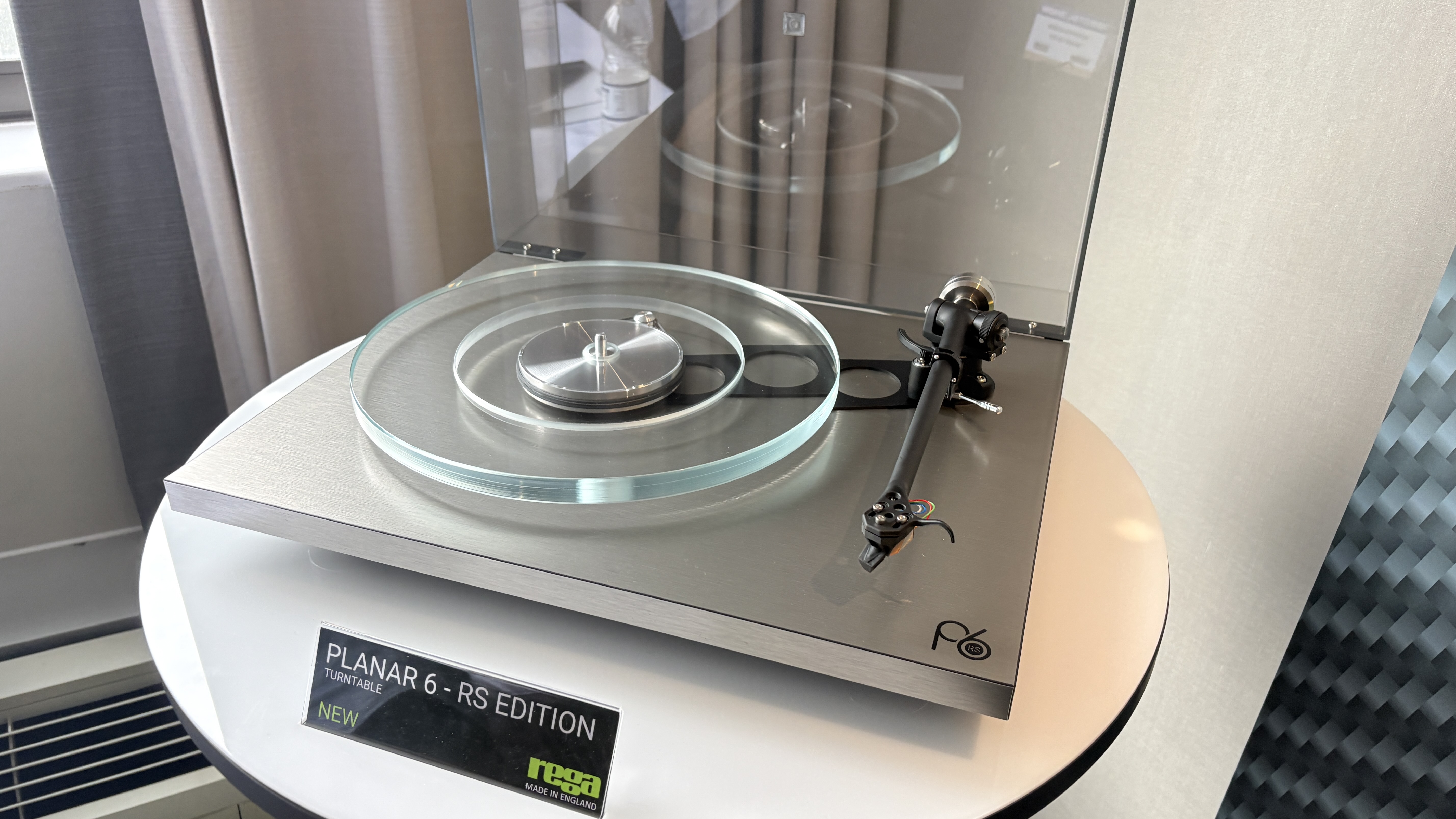 Rega Planar 6 RS Edition