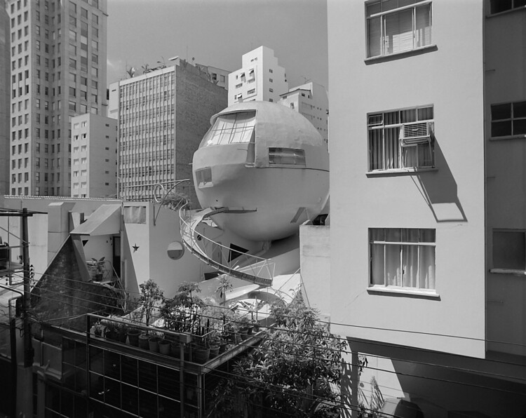 Eduardo Longo’s Futuristic Spherical House in São Paulo to Open for ABERTO5 Exhibition - Image 8 of 10