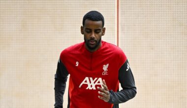 Arne Slot provides update on Alexander Isak's potential return from injury