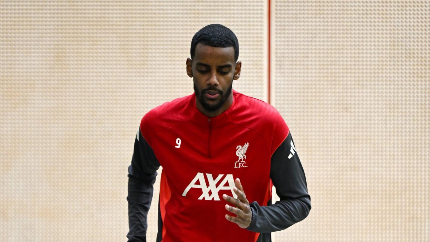 Arne Slot provides update on Alexander Isak's potential return from injury