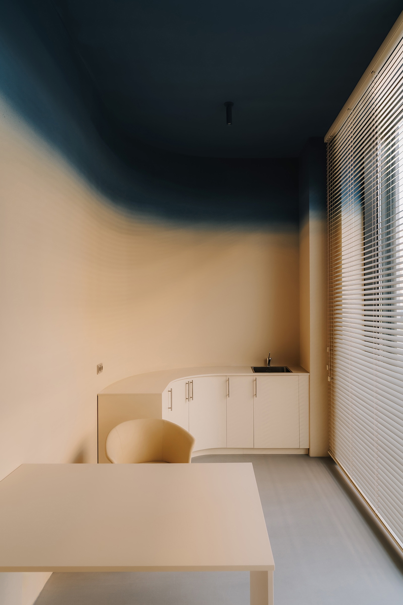 ocular anatomy informs optical salon’s interior in poland