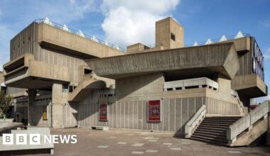 Brutalist Southbank Centre granted listed status - BBC