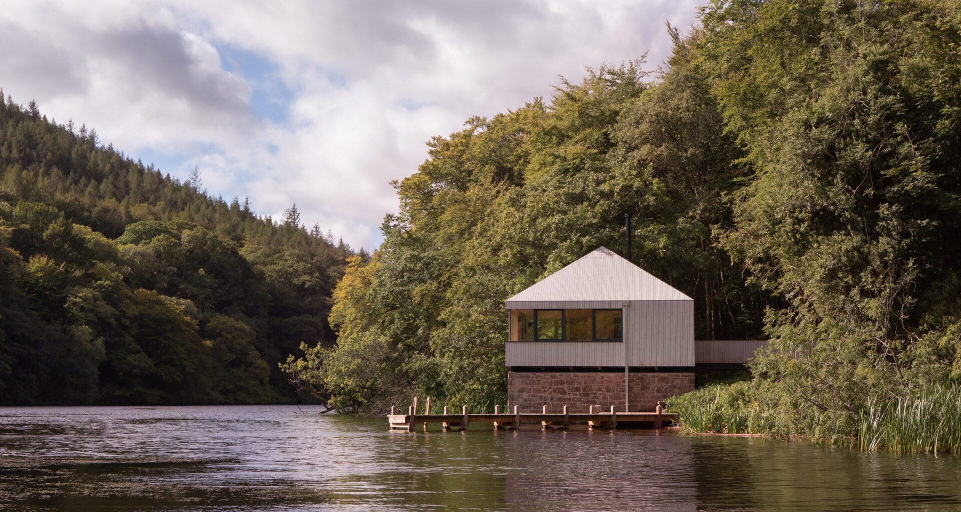 Boathouse and Bothy by WT Architecture