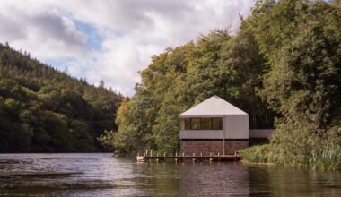 Boathouse and Bothy by WT Architecture