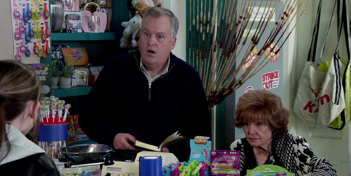 Coronation Street break-in mystery explained after ambiguous scene