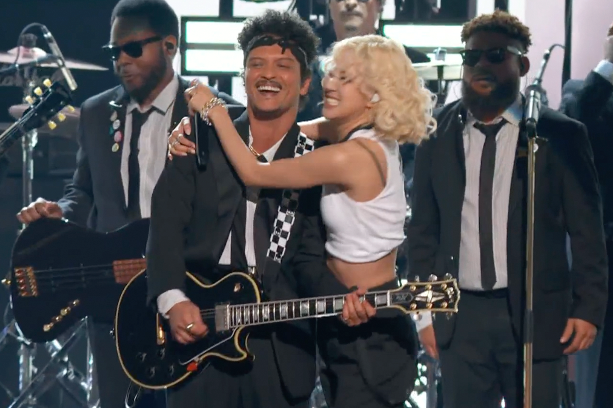 Bruno Mars and Rose won for their collaboration ‘APT’