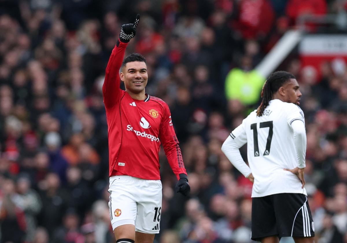 Manchester United vs Fulham LIVE: Premier League latest score, match stream, goal updates and fan reaction