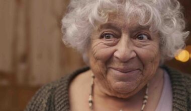 Miriam Margolyes smiling in A Friend of Dorothy still