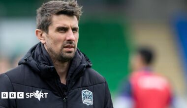 Peter Murchie watches a Glasgow warm-up