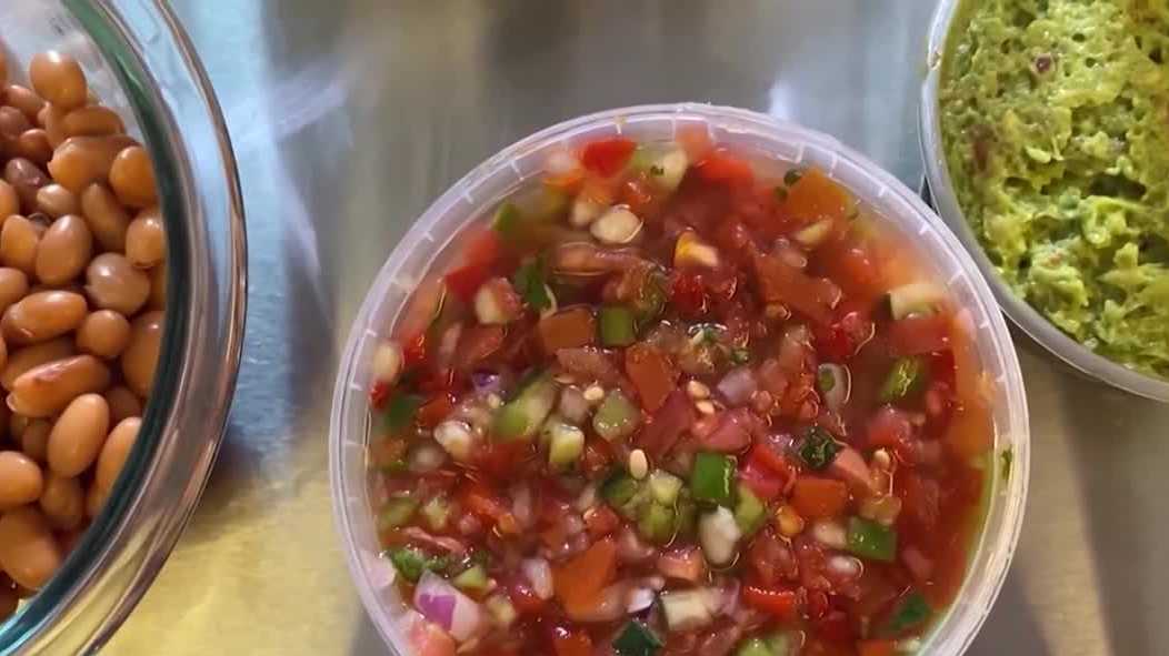 Healthier food options suggested for Super Bowl parties