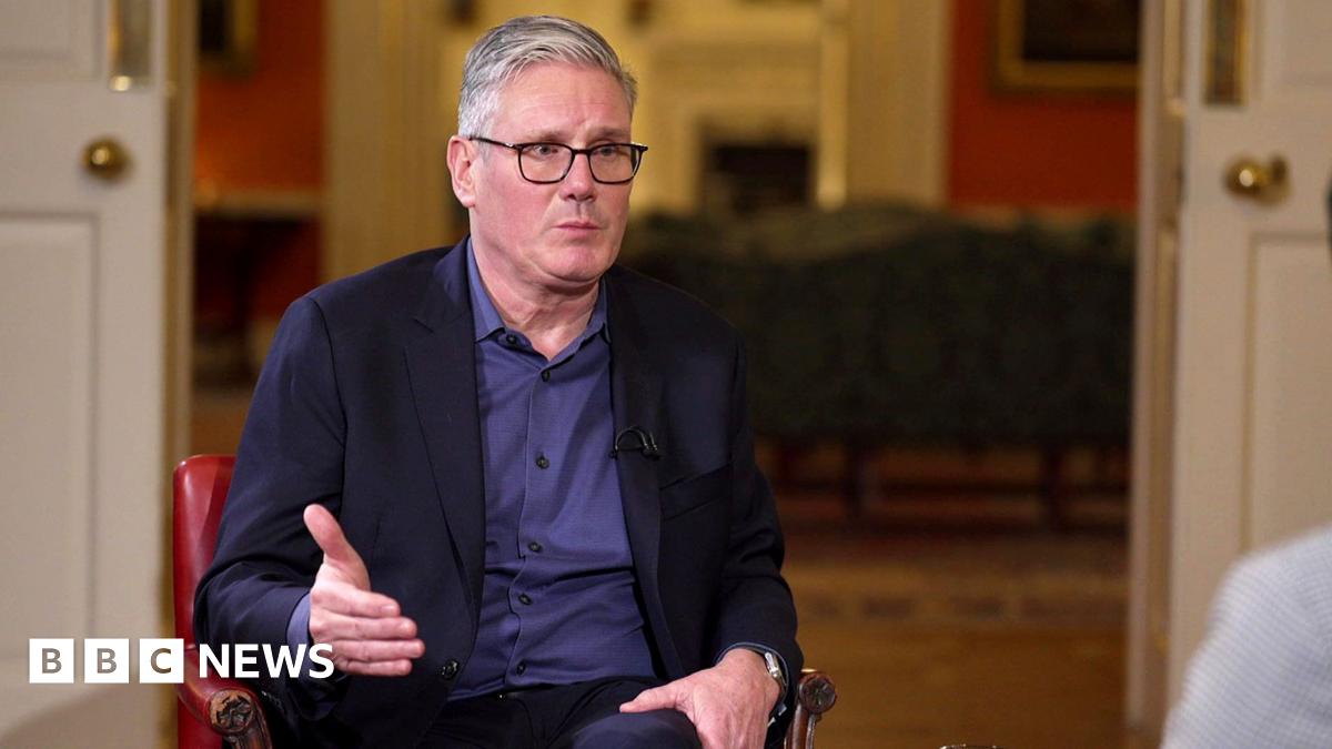 Thin, red banner promoting the Politics Essential newsletter with text saying, “Top political analysis in your inbox every day”. There is also an image of the Houses of Parliament.