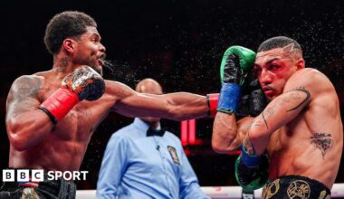 Shakur Stevenson punches Teofimo Lopez