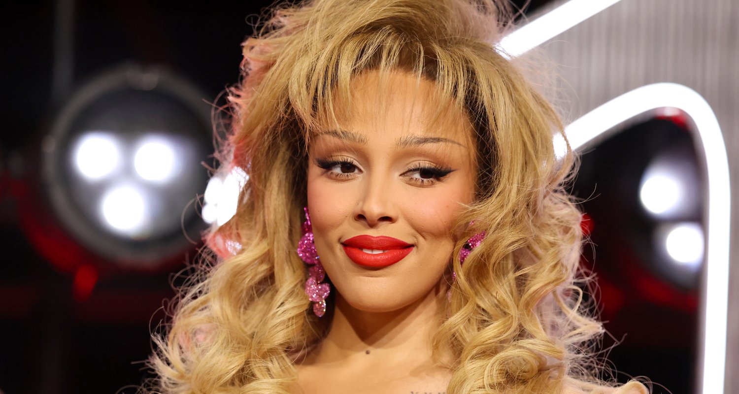 Doja Cat Tells Celebrities to ‘Shut the F–k Up,’ Says to ‘Be Mysterious’ | Doja Cat | Celebrity News and Gossip | Entertainment, Photos and Videos