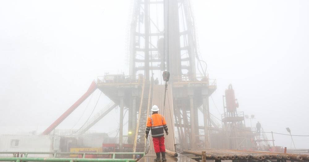 Money is leaving Iran faster as oil income falls and uncertainty mounts