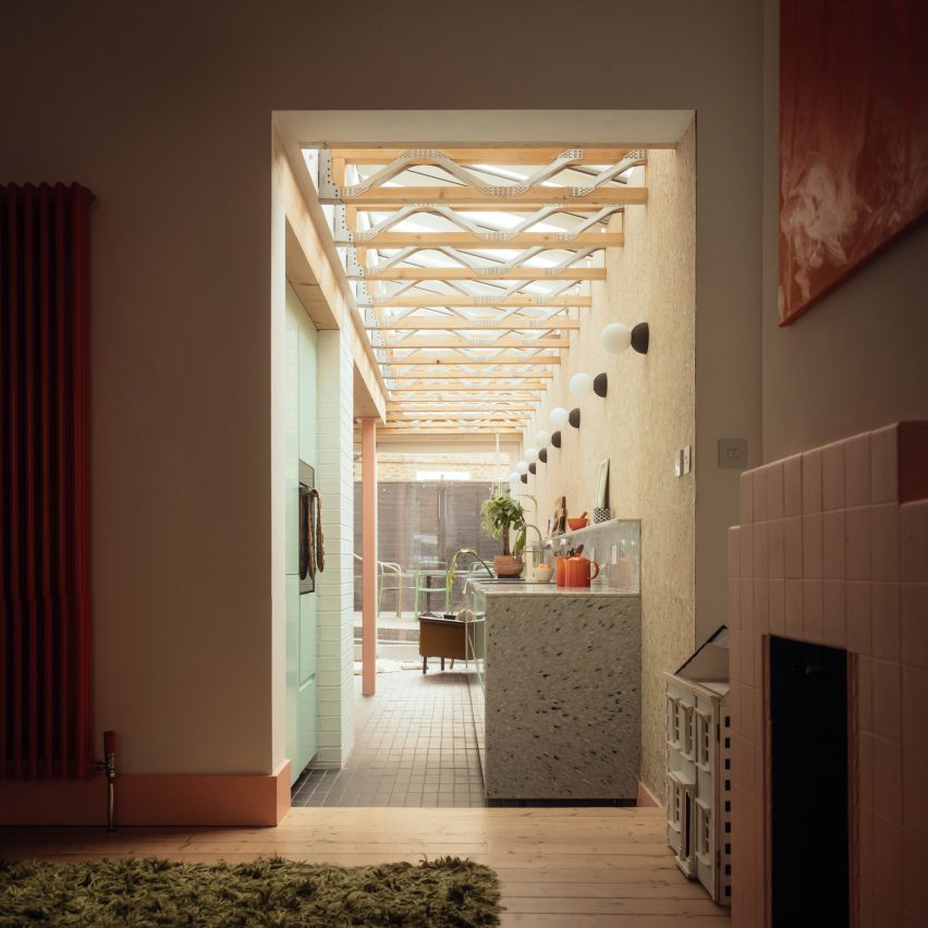 Easi-House extension in London by Nimtim Architects