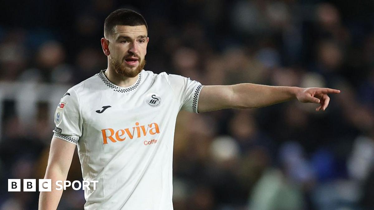 EFL Championship LIVE: Swansea City vs Sheffield Wednesday - team news, score updates & live text commentary