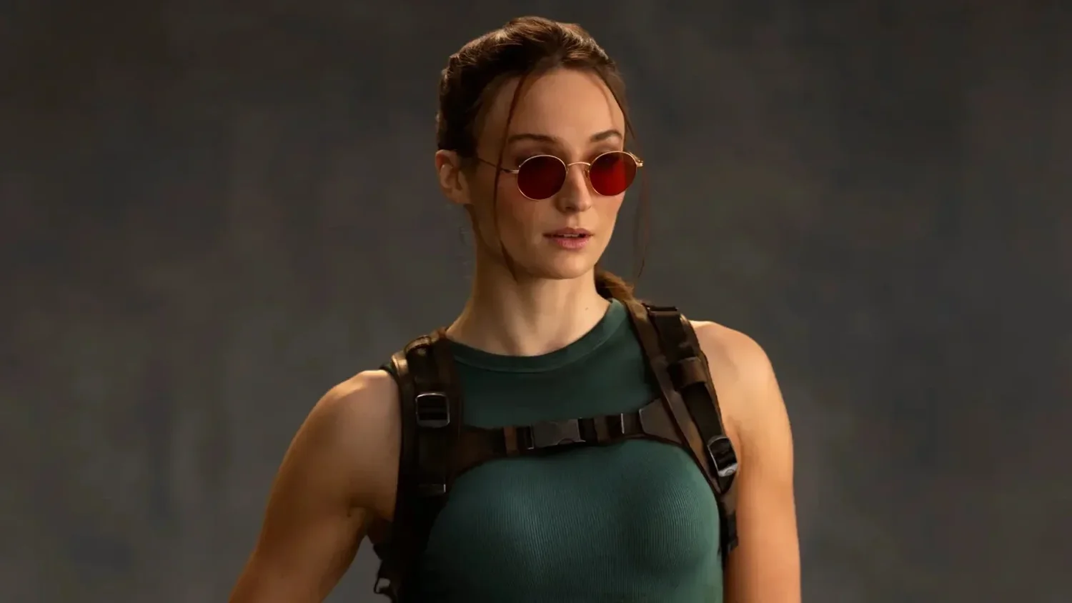 TOMB RAIDER Set Photos and Video Show Sophie Turner’s Rugged Version of Lara Croft in Action — GeekTyrant
