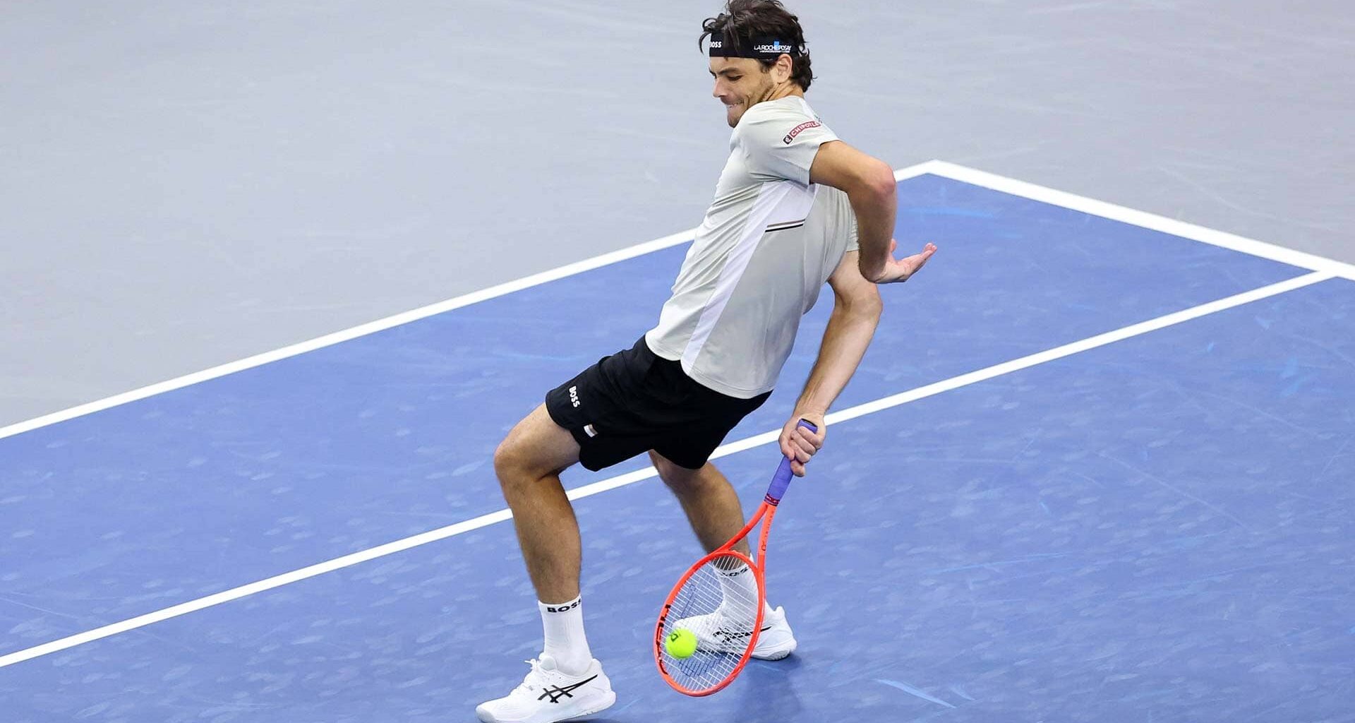 Taylor Fritz dazzles in Dallas win with behind-the-back hot shot and 'best returning in years' | ATP Tour