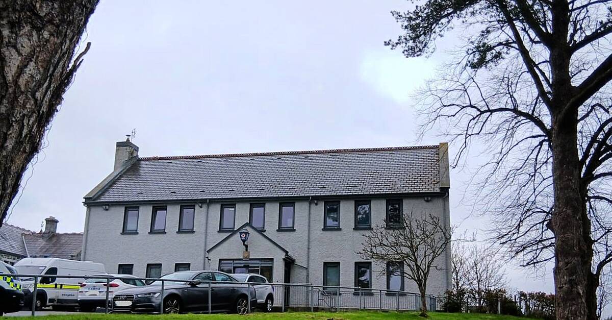 Gardaí alerted to male cycling naked in Killarney