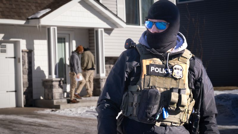 With ICE using Medicaid data, hospitals and states are in a bind over warning immigrant patients