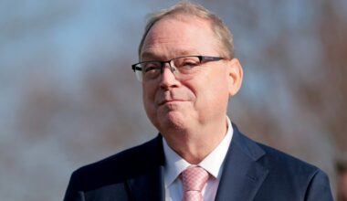 Kevin Hassett says Fed researchers should be ‘disciplined’ over report that Americans are paying tariffs