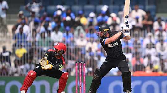 glenn-phillips-pulverised-the-canada-attack-to-power-new-zealand-into-the-next-round