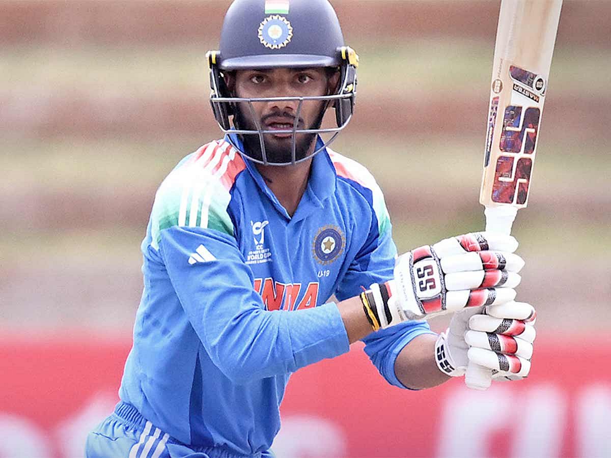 India Ousts Pakistan with All-Round Performance to Reach Semi-Finals