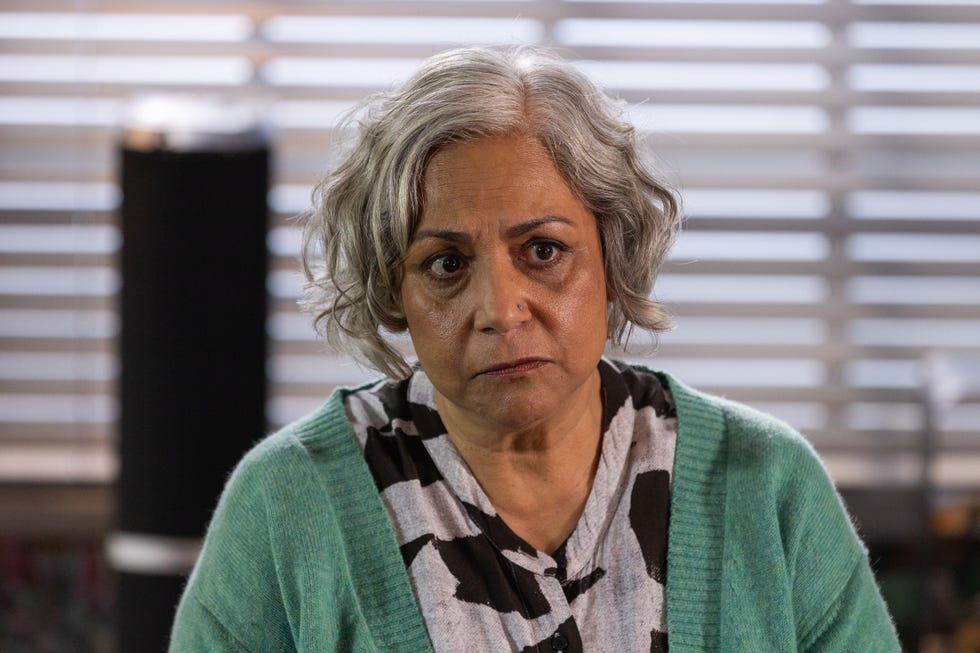 Misbah Maalik in Hollyoaks misbah maalik in hollyoaks