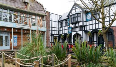 Hollyoaks updates fans on set tours