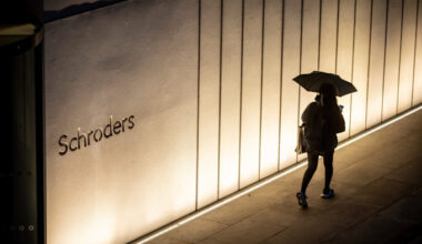 The Schroders dynasty is swallowed by US retirees