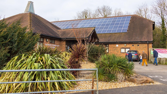 UK ministers cut funds for community power projects