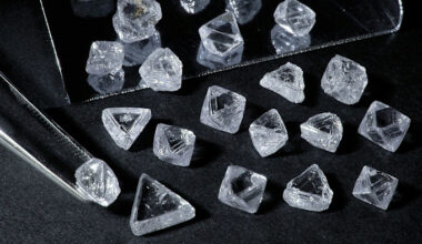 De Beers likely to be sold to consortium, Anglo chief says