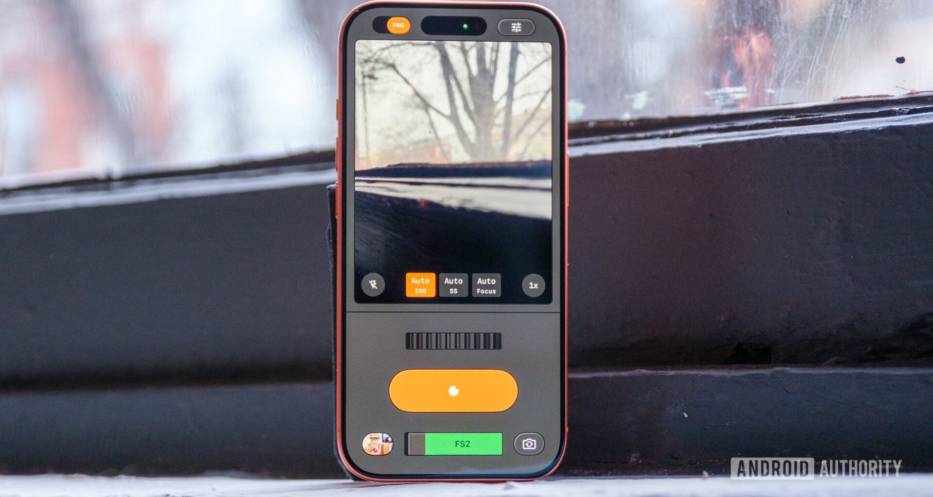 iOS snapseed camera interface