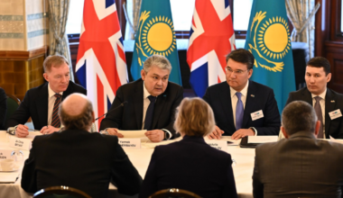 Kazakh Foreign Minister Meets British Business Leaders in London