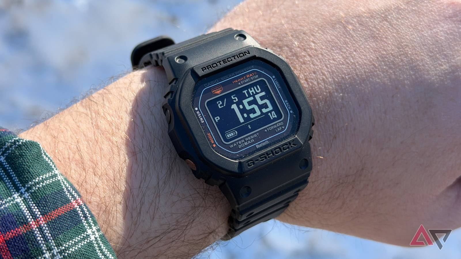I finally found a smartwatch for people who actually hate smartwatches