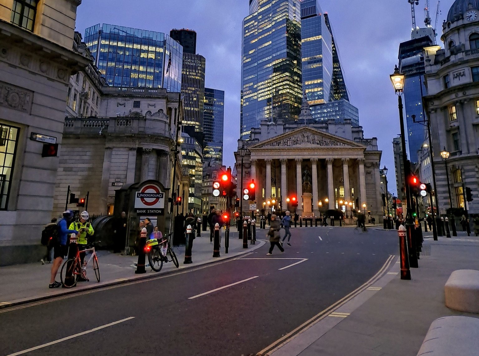 Joint enforcement operation targeting anti-social cycling in London
