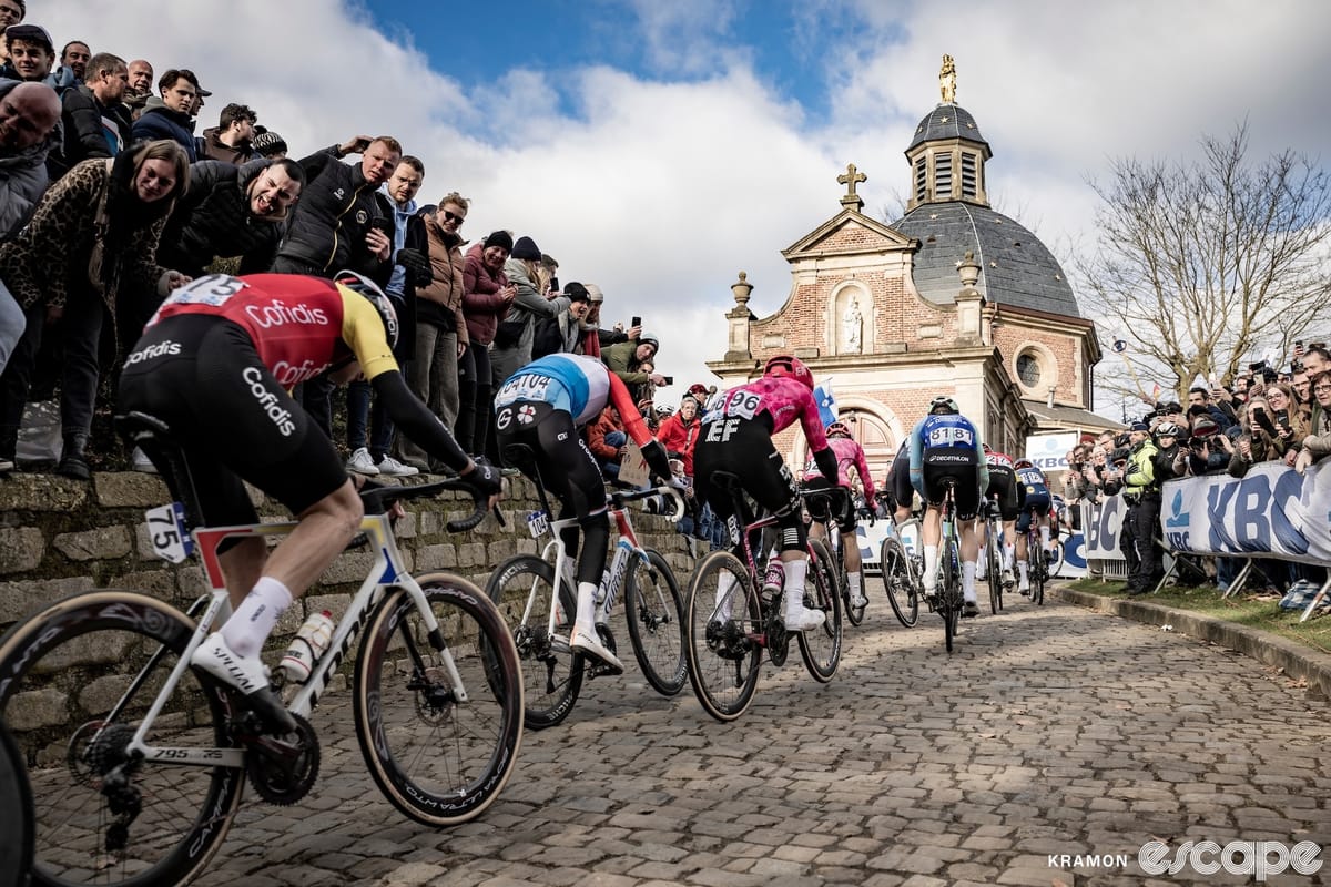 Van der Poel vs. the world at the Omloop Nieuwsblad