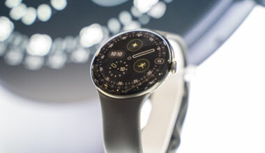 Google's Pixel Watch 4 Has This Ace Up Its Sleeve Over The Apple Watch